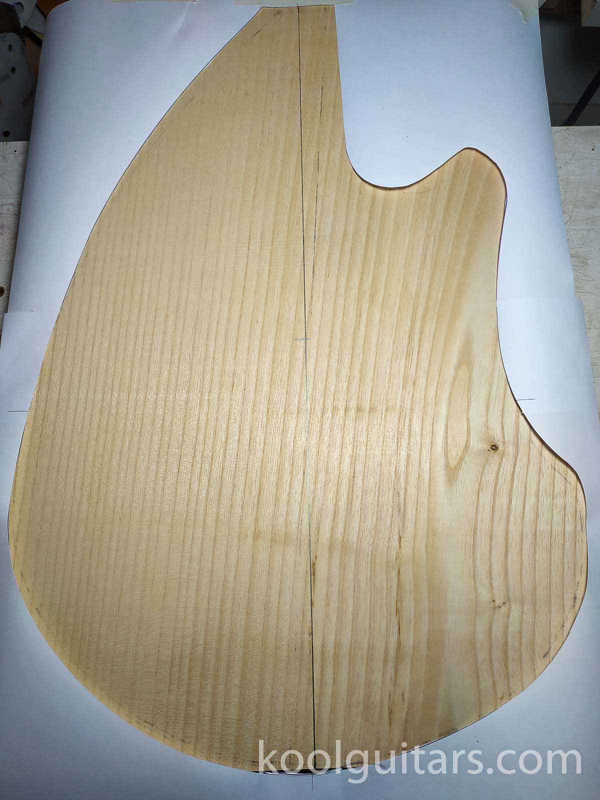 Electric OUD 7 steel strings, Ash wood for back