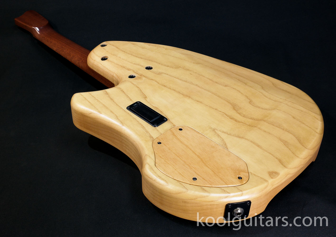 headlessguitar, 7 strings, fretless guitar, ud