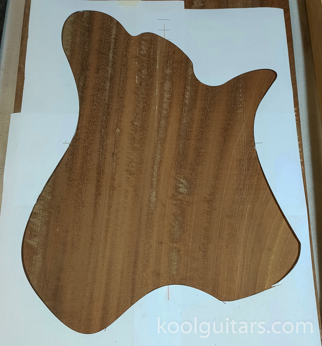 corpo chitarra in mogano, pezzo unico legno, mahogany guitar body